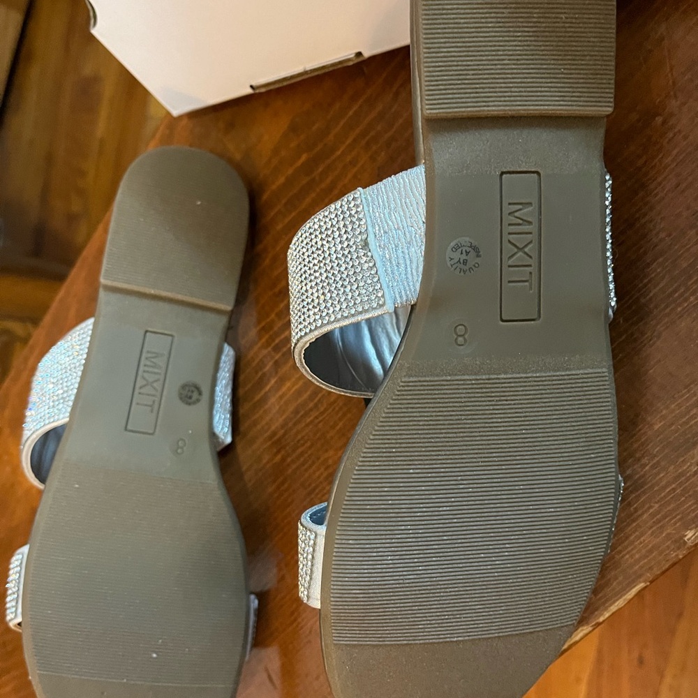 NWOT.  After the wedding, dancing shoes.  Smoke free home.  Ships next day. - Picture 4 of 4